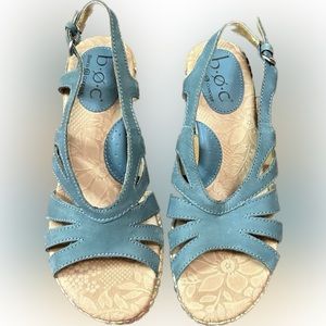 Born Concept BOC B.O.C. size 8 aqua wedge sandals- floral heel- great cond